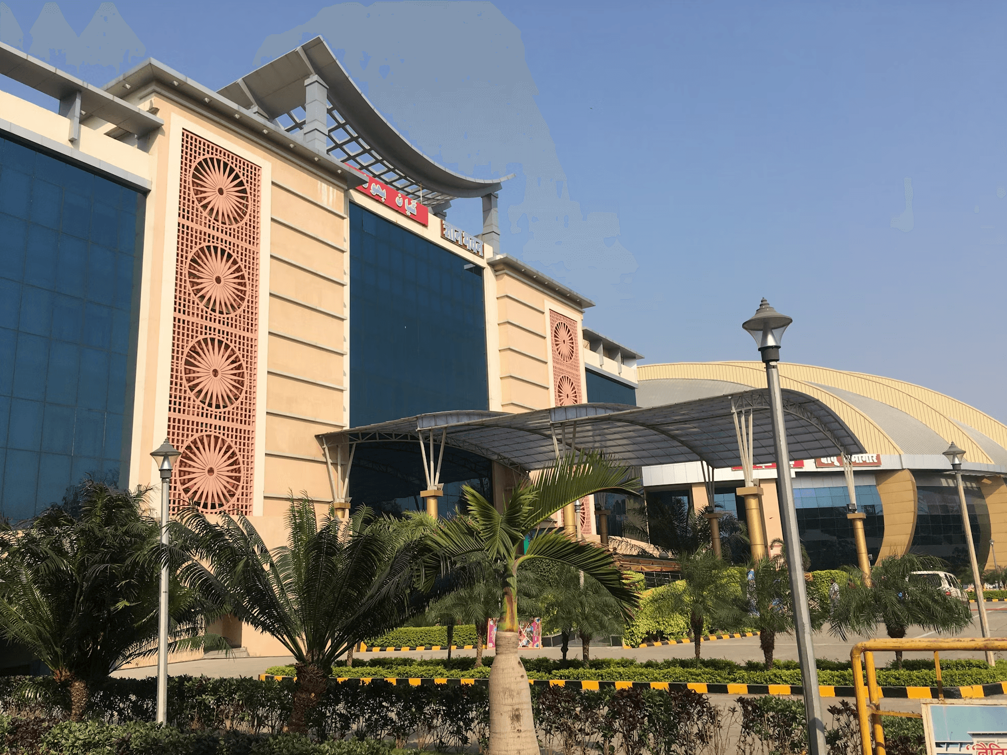 Retail • Café • Experiential Interiors